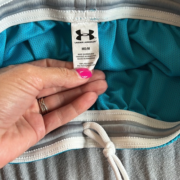Under Armour Light Blue Shorts, Size Medium - Picture 4 of 4